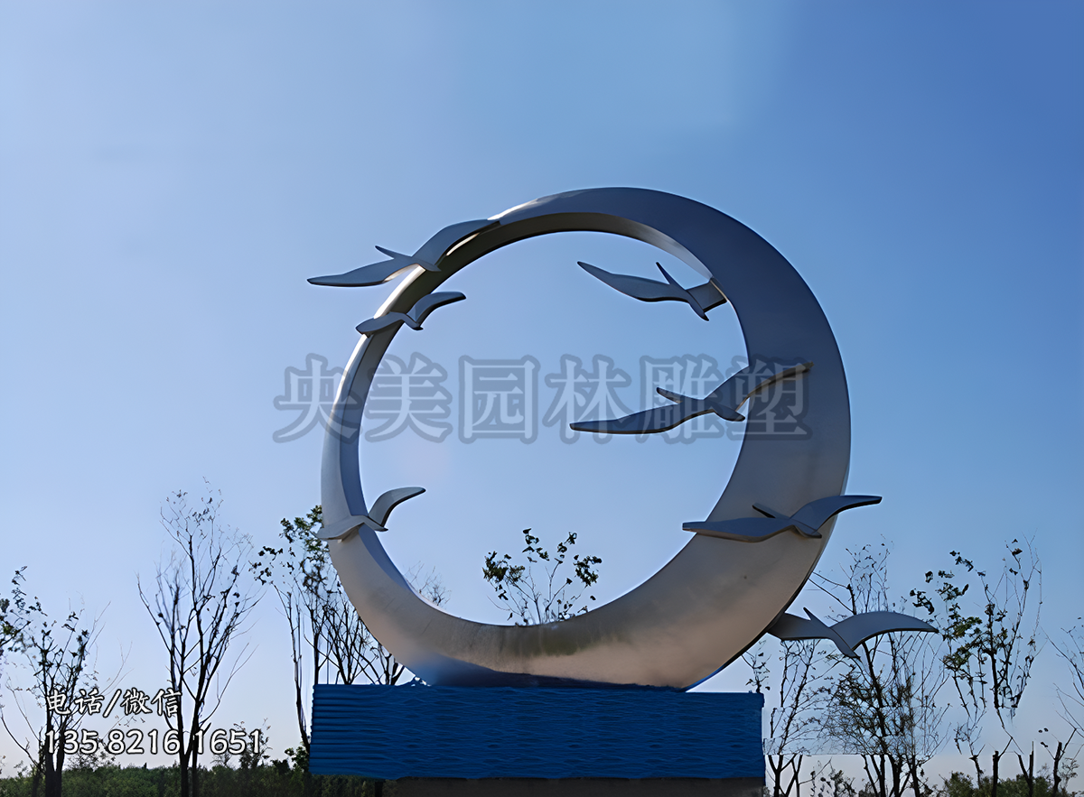 不銹鋼圓環景觀雕塑
