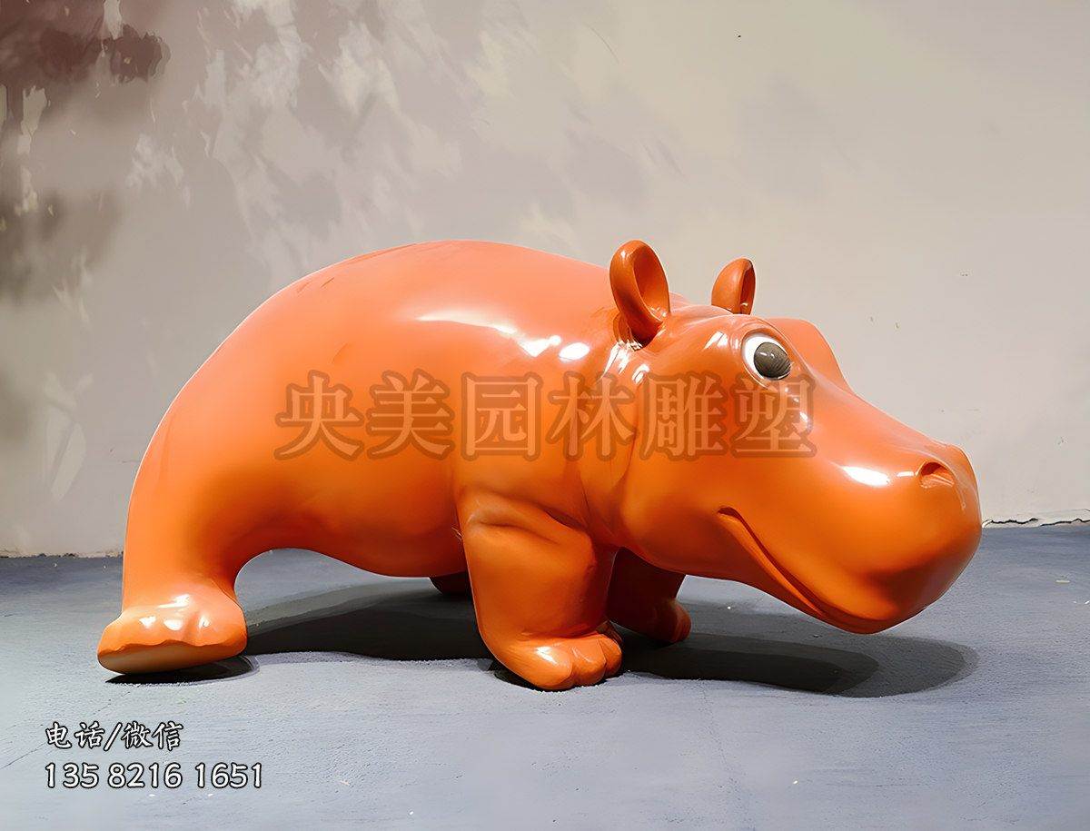 可愛(ài)的玻璃鋼河馬雕塑造型