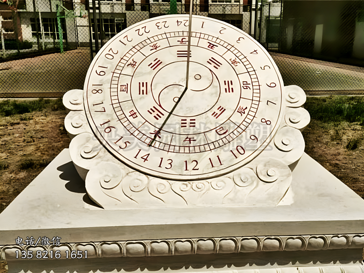 校園日晷石雕擺件