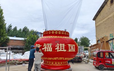 驚艷！4.8米玻璃鋼大花籃雕塑魅力綻放
